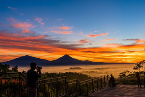 Matahari Terbit di Punthuk Setumbu